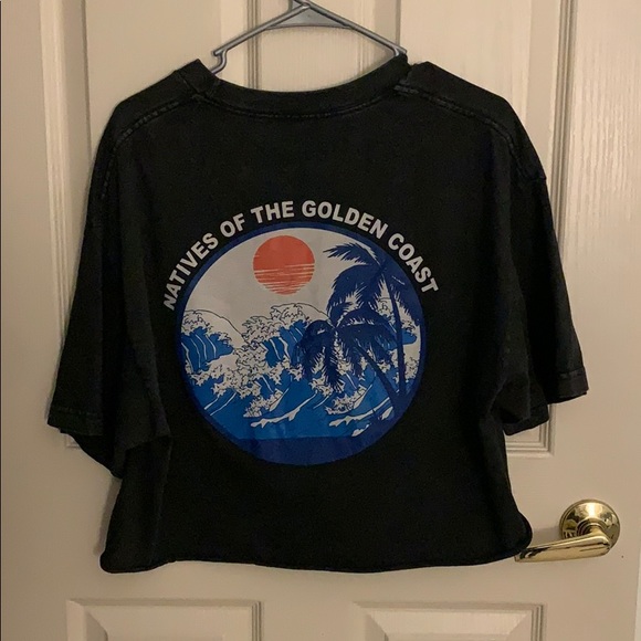 crop top - Picture 2 of 3